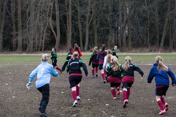 Bild 4 - B-Juniorinnen MTSV Olympia Neumnster - TSV Klausdorf : Ergebnis 4:0 (Abbruch)